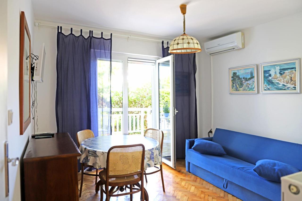 Apartment Hudan Malinska Exteriör bild
