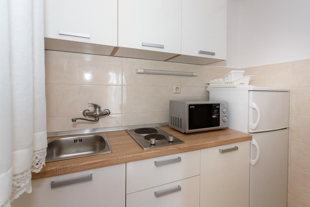 Apartment Hudan Malinska Exteriör bild